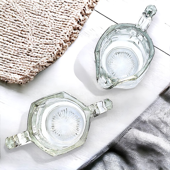 HEAVY CREAMER & SUGAR BOWL CLEAR cut GLASS ENGRAVED vintage HEISEY - Picture 7 of 8